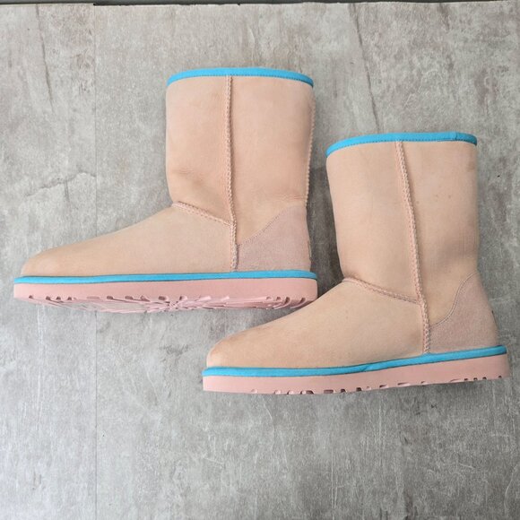 UGG Classic Short II Neon Boots 9 Pink Suede Shearling Fur Lined Winter Booties - Picture 6 of 13